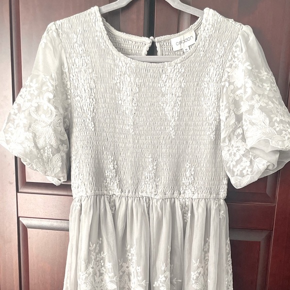 Gray Floral Lace Smocked Midi Dress - Picture 5 of 5